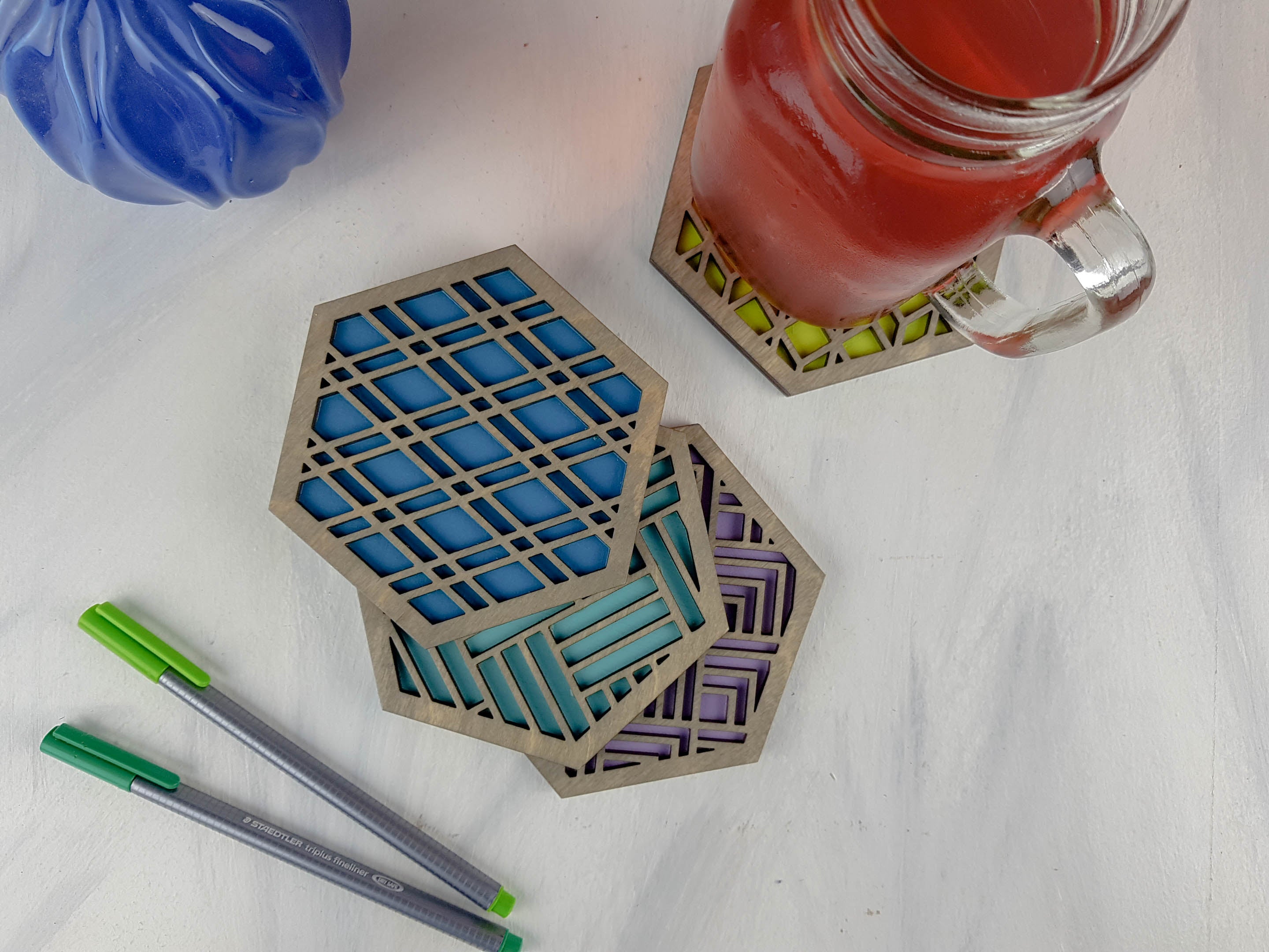 Striking Contemporary Coaster – Fresh Grey with Cool Tones