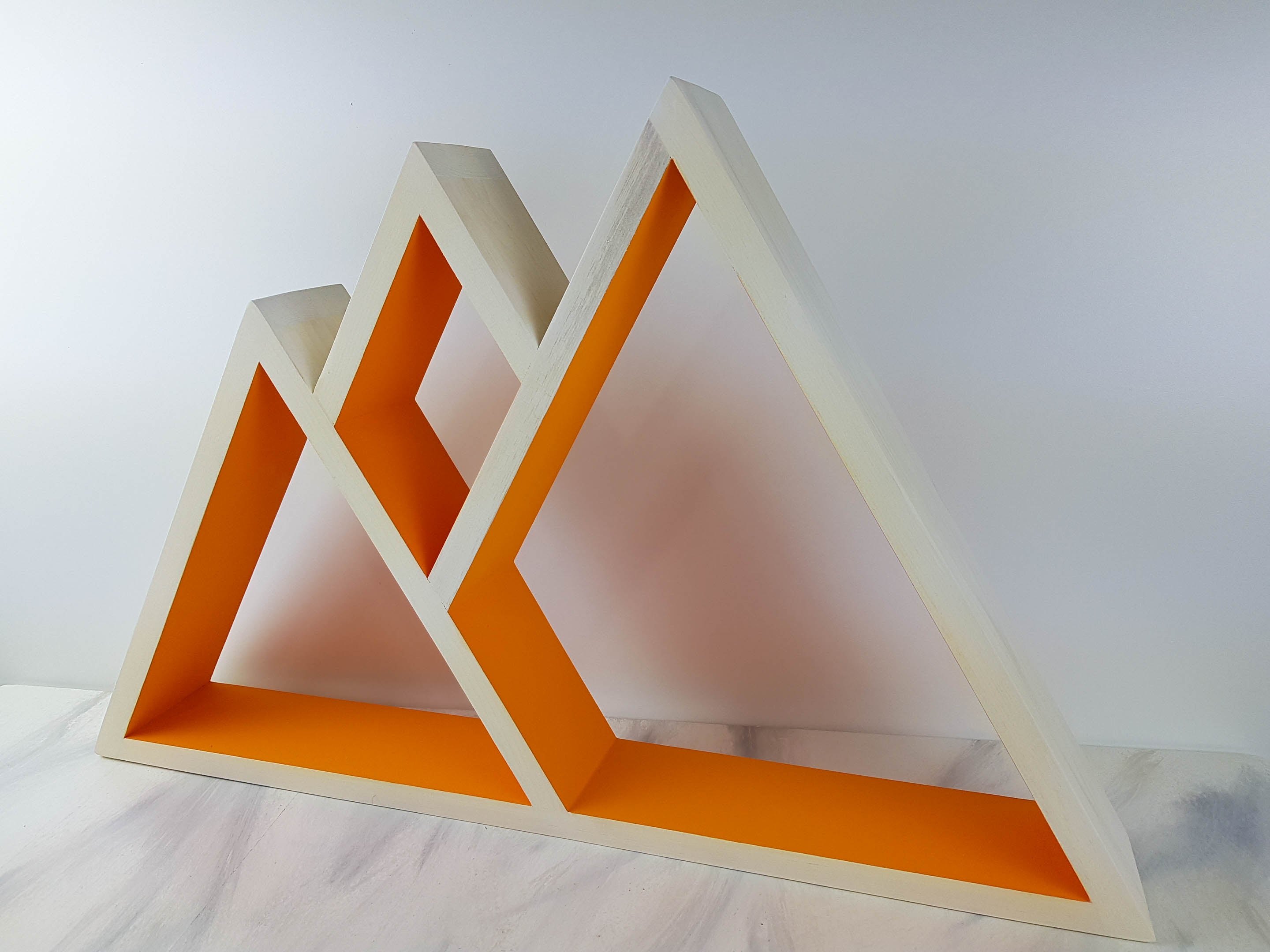 Mountain Shelf, Floating Shelf