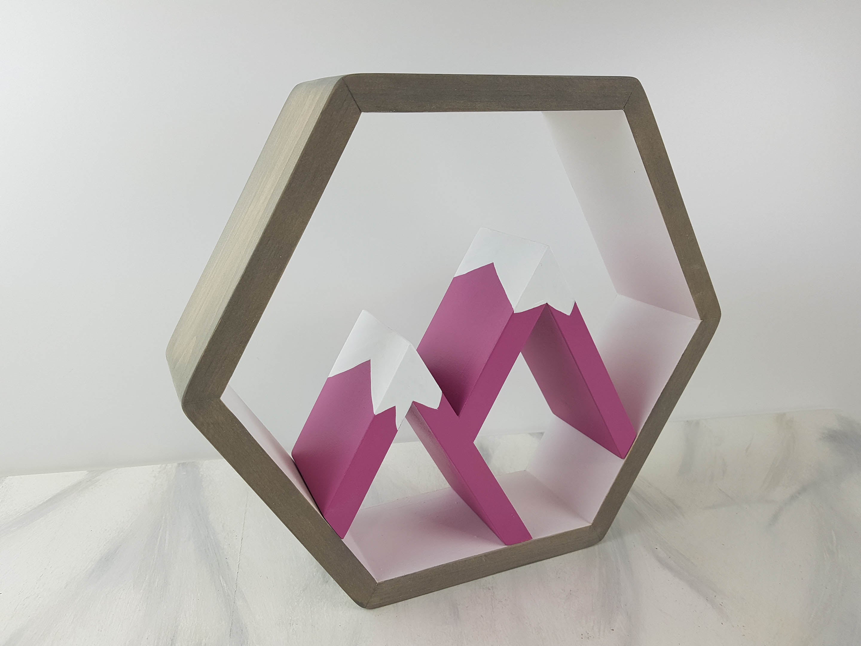 Ajoutez une mini-montagne pour les étagères hexagonales