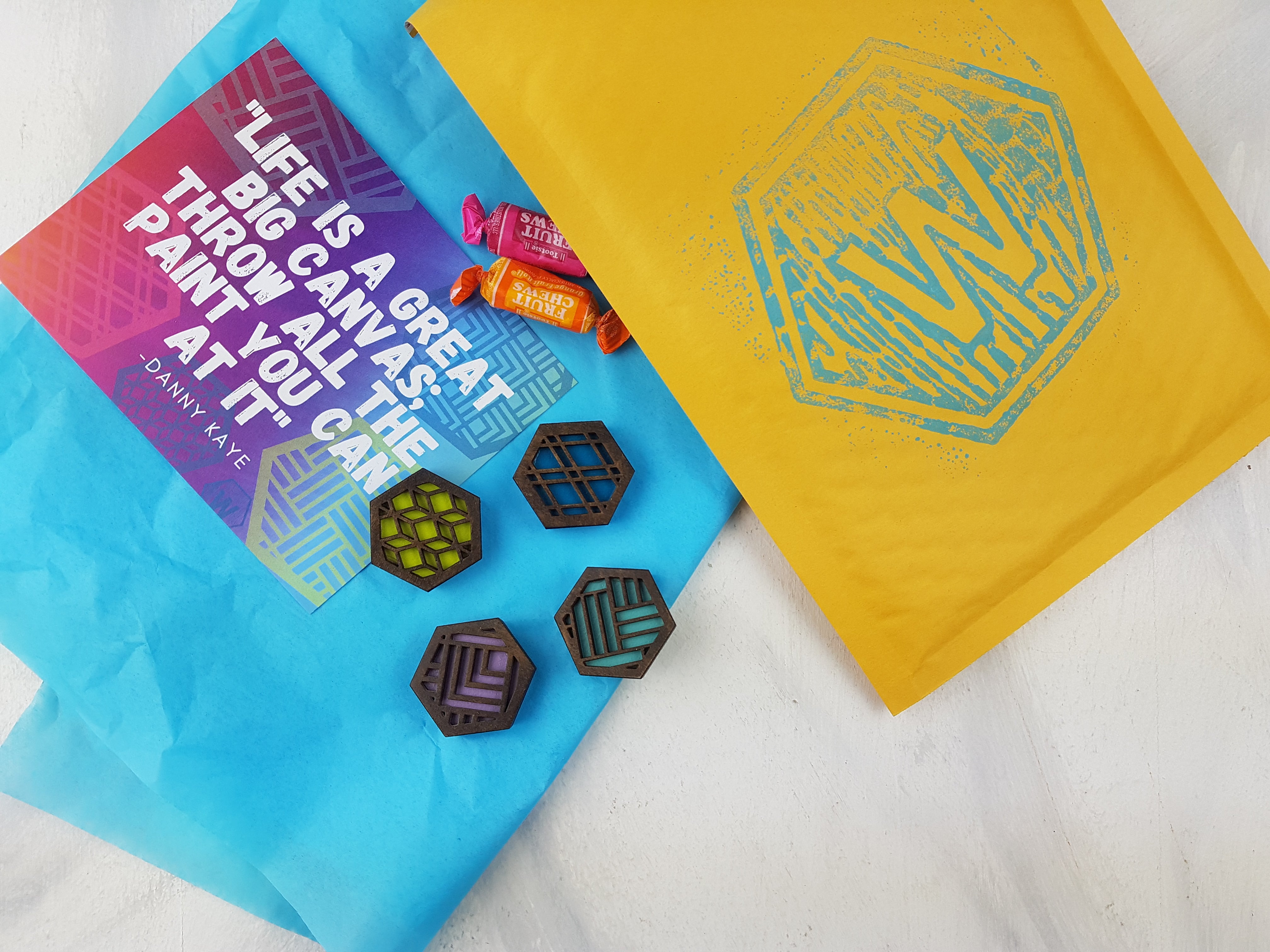 Aimants gais – Teinture de noix