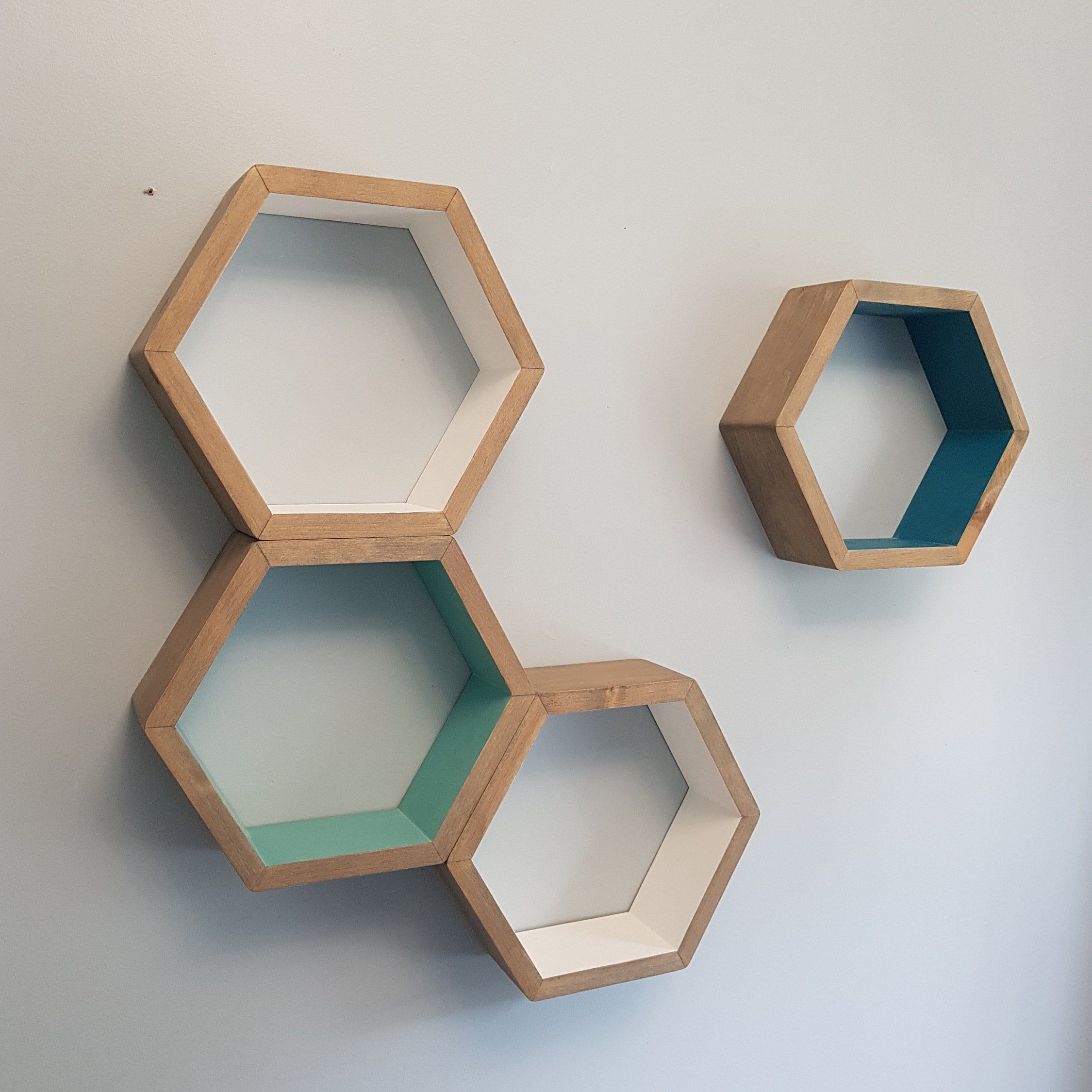 Hexagon Shelves Set of 4, Decorative Shelves, Floating Shelves, Bedroom Shelves, White Shelves, Modern Shelves,  Living Room Shelves